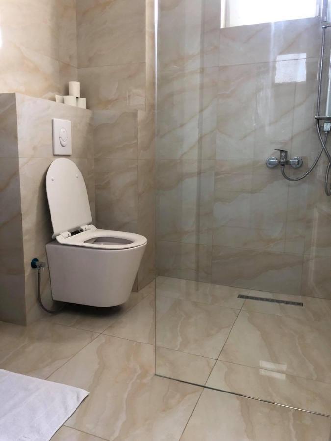 Hotel Dardani Косовска-Митровица Экстерьер фото